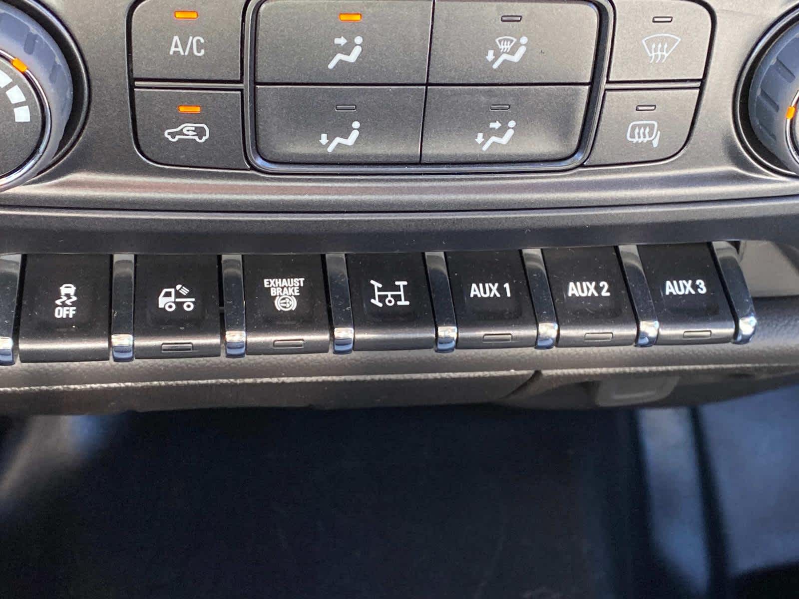 Vehicle image 11 of 41