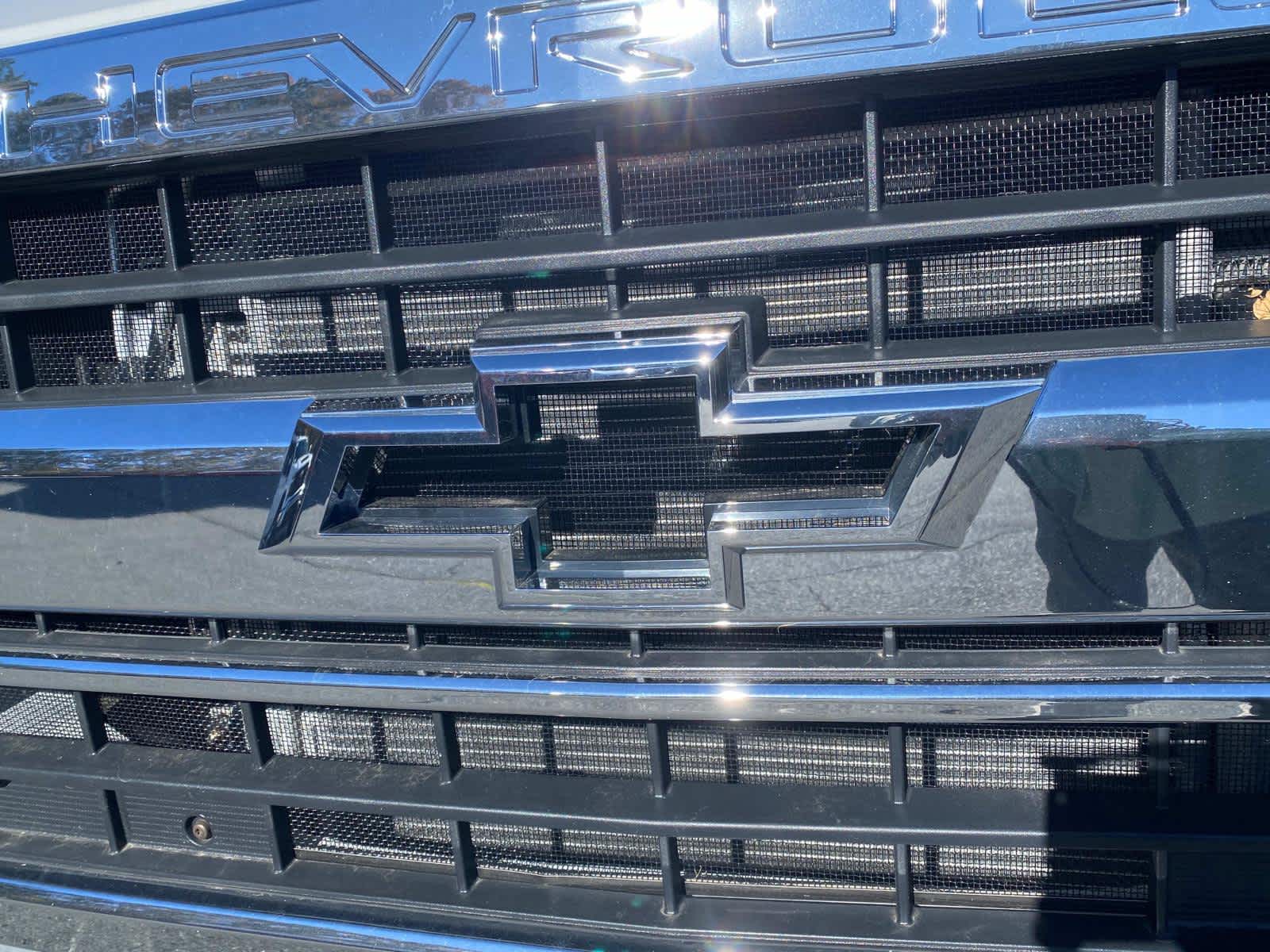 Vehicle image 37 of 41