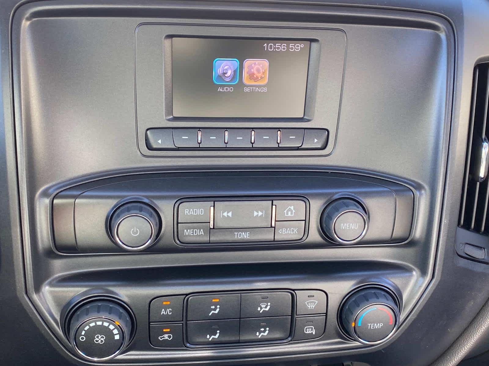 Vehicle image 10 of 41
