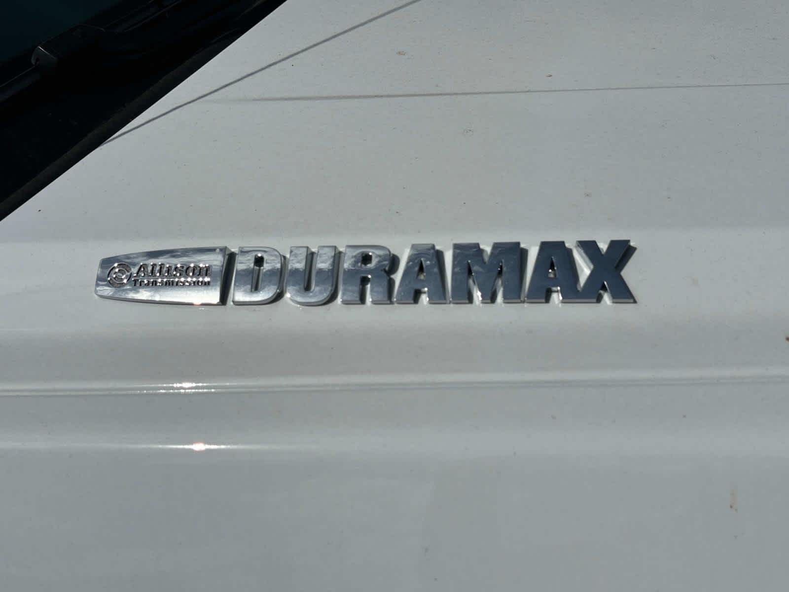 Vehicle image 32 of 38