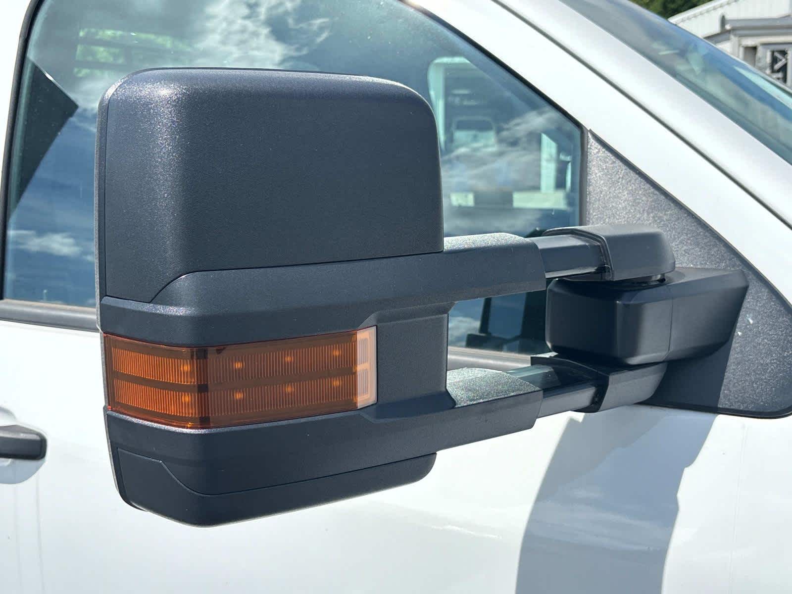Vehicle image 29 of 38