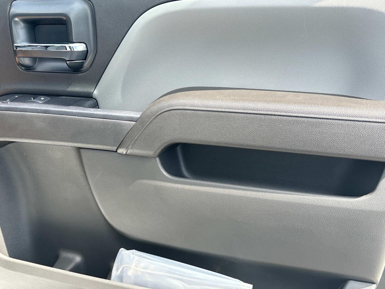Vehicle image 24 of 38