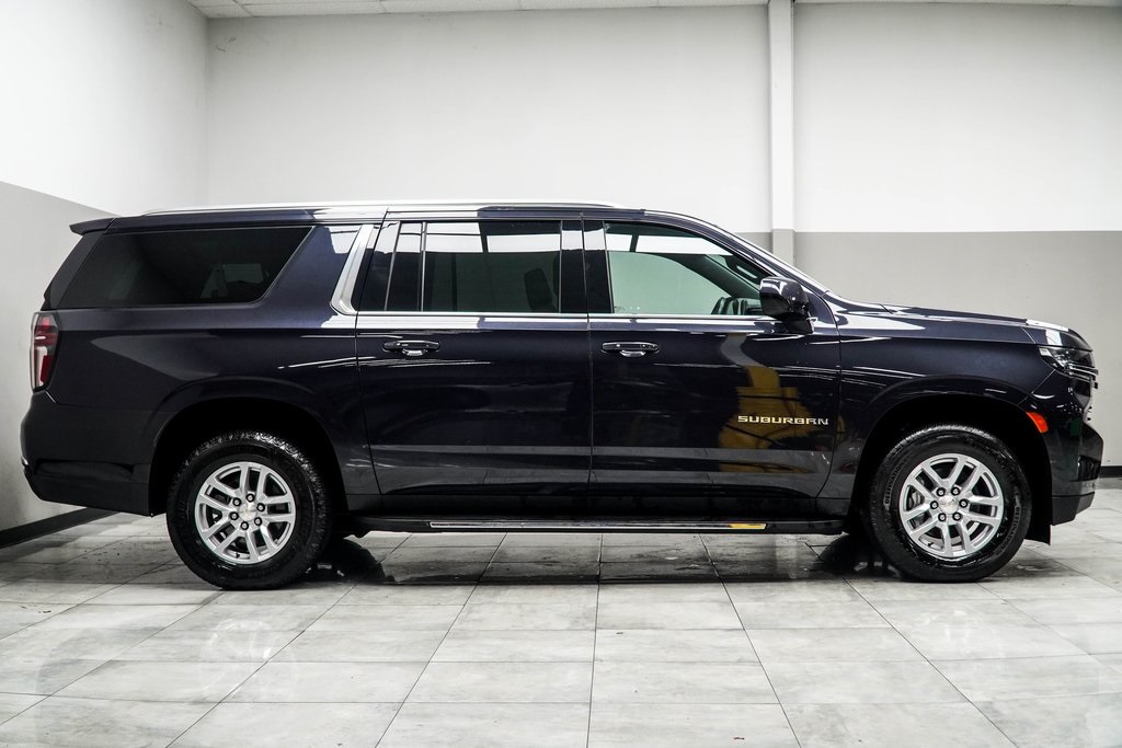 Vehicle image 6 of 40