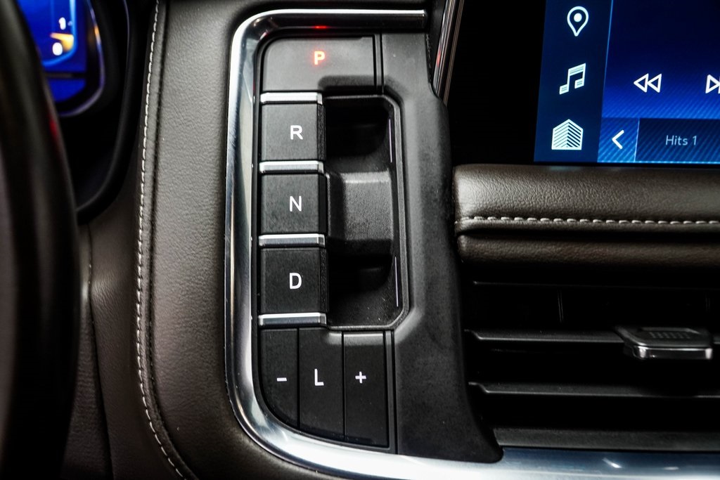 Vehicle image 20 of 40