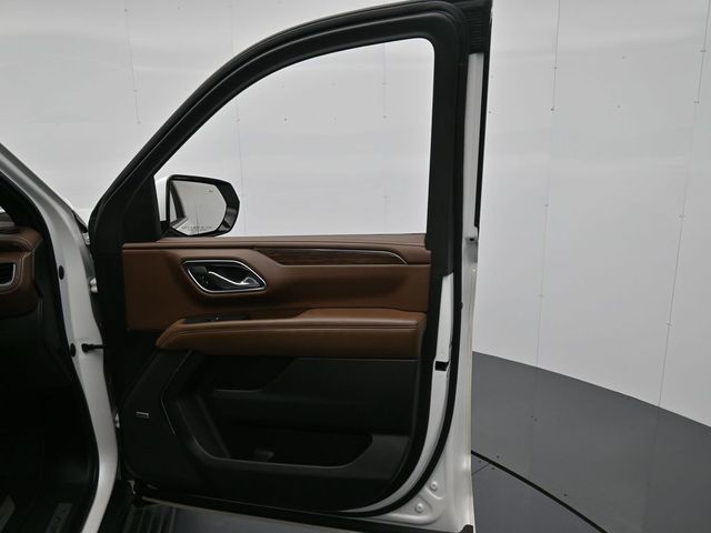 2023 Chevrolet Tahoe High Country Image 35 of 47