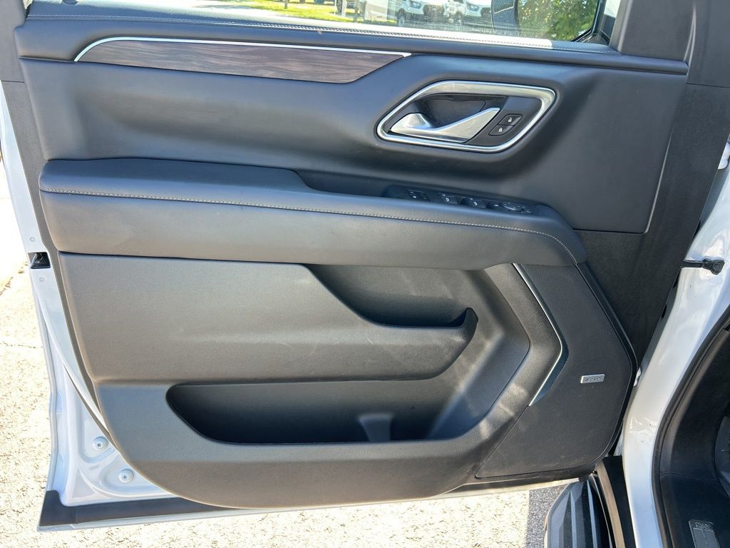 2023 Chevrolet Tahoe LT Image 28 of 47