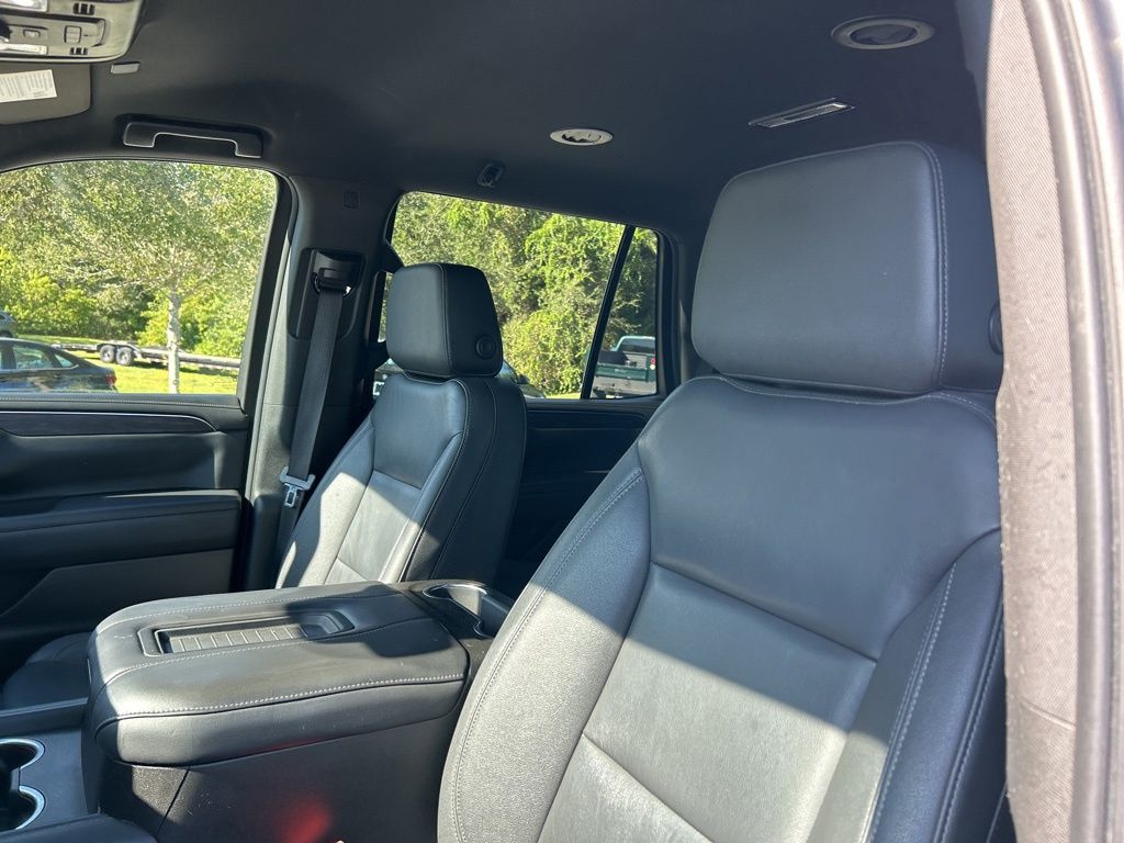 2023 Chevrolet Tahoe LT Image 16 of 47