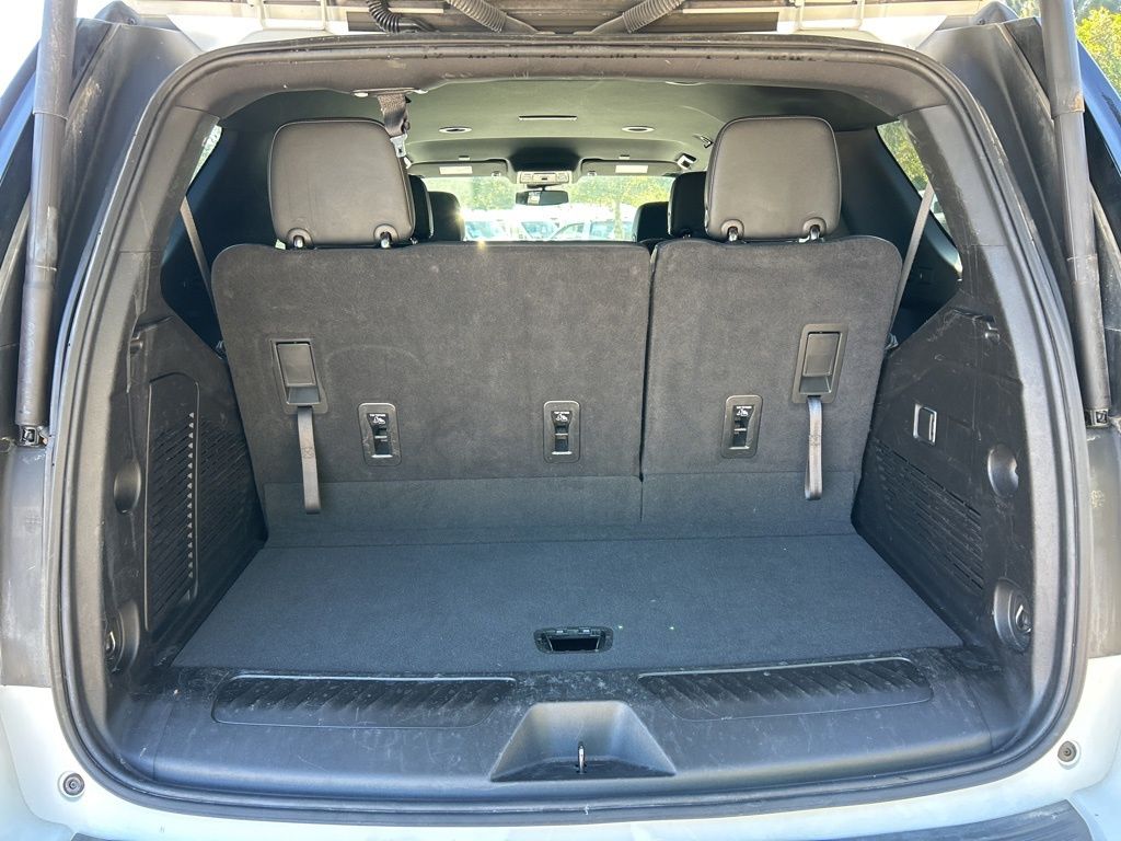 2023 Chevrolet Tahoe LT Image 10 of 47