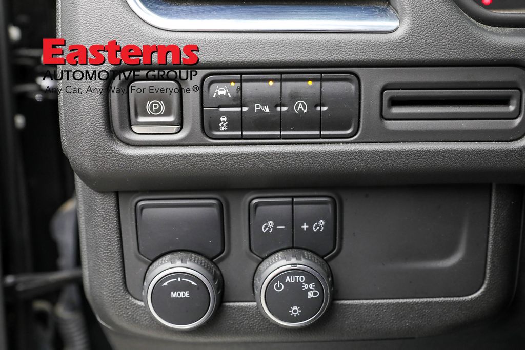 Vehicle image 50 of 64