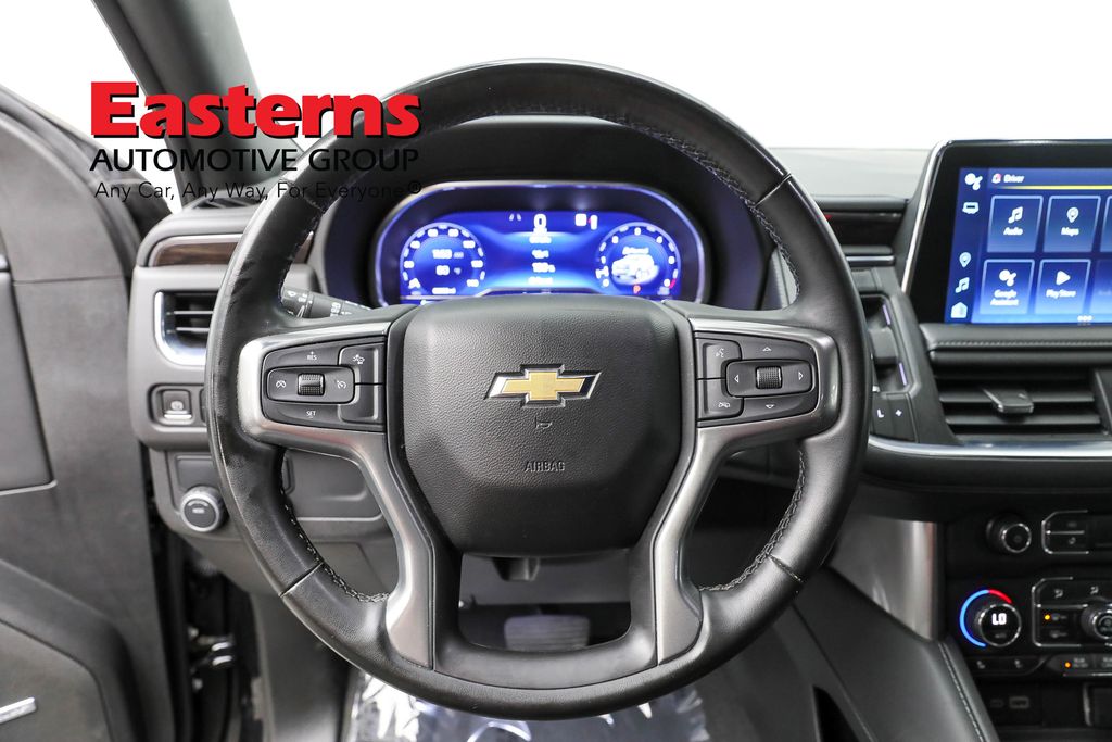 Vehicle image 40 of 64