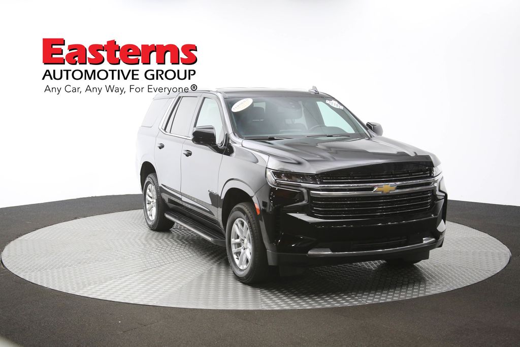 Vehicle image 10 of 64