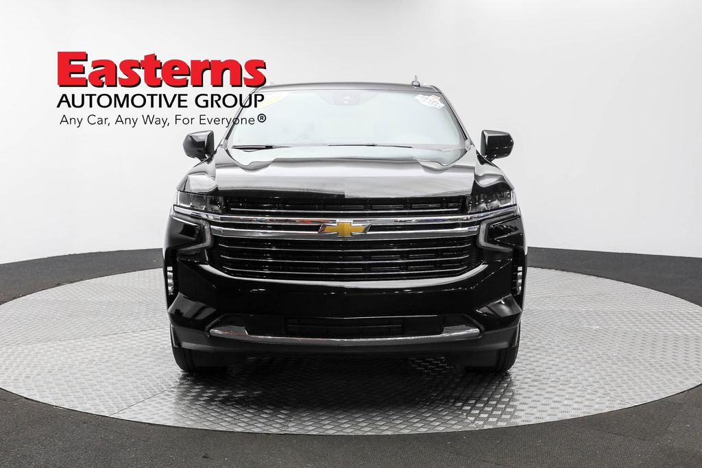 Vehicle image 9 of 64