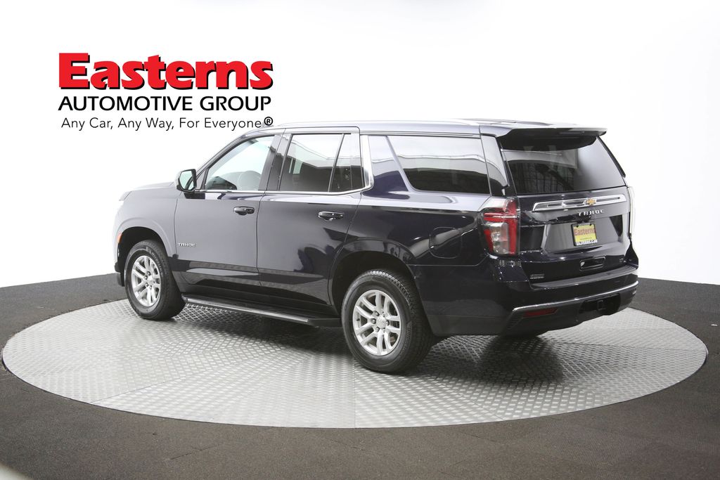 Vehicle image 33 of 65