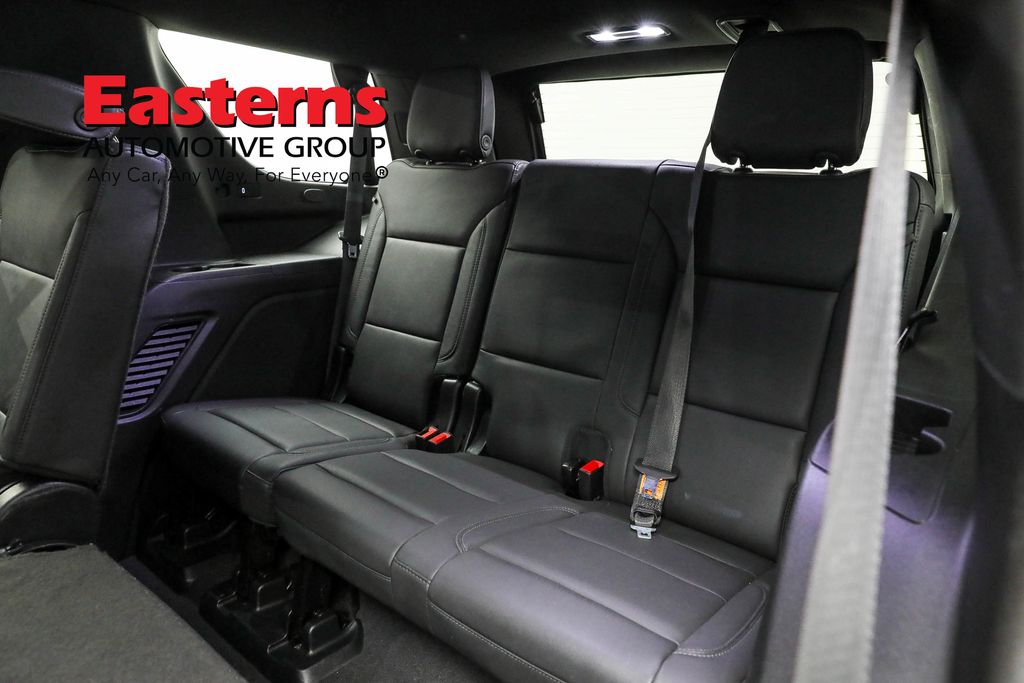 Vehicle image 41 of 65