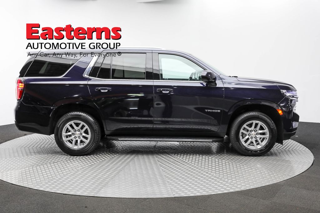 Vehicle image 18 of 65