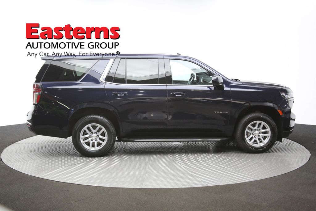 Vehicle image 19 of 65