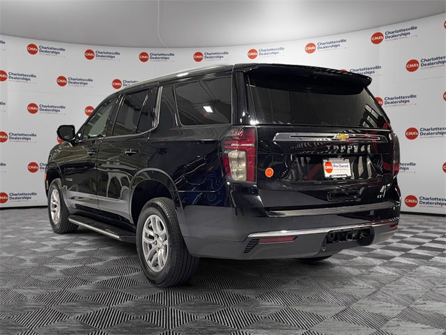 Vehicle image 8 of 19