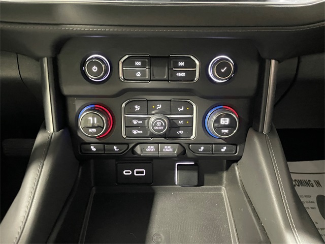 Vehicle image 11 of 19