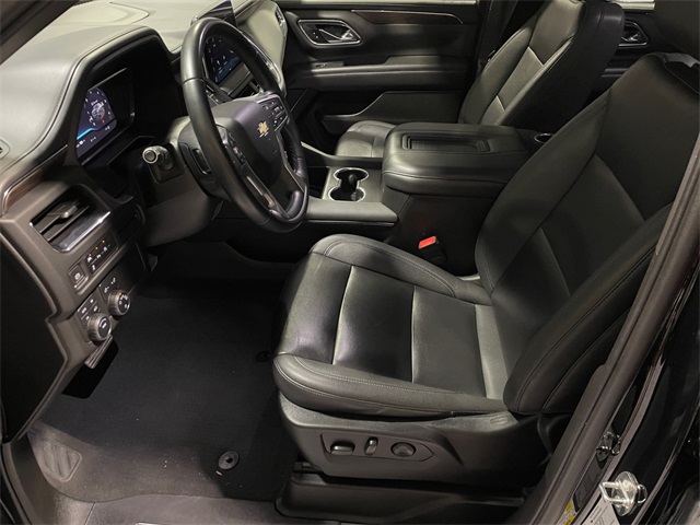 Vehicle image 9 of 19