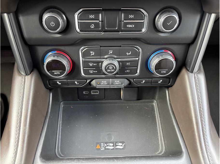 2023 Chevrolet Tahoe LT Image 32 of 35