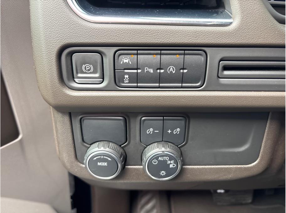 2023 Chevrolet Tahoe LT Image 23 of 35