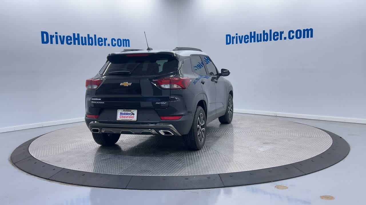 Vehicle image 6 of 43