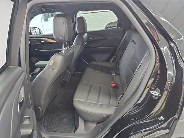 Vehicle image 10 of 22