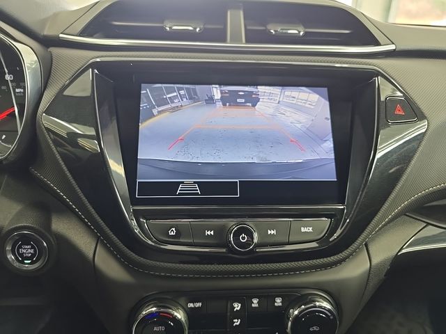 Vehicle image 16 of 22