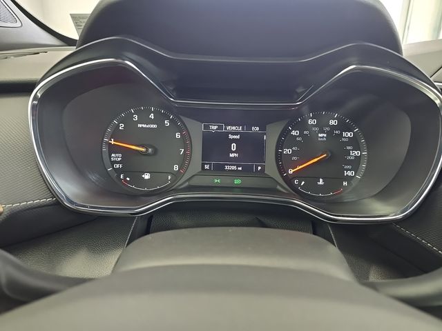 Vehicle image 17 of 22
