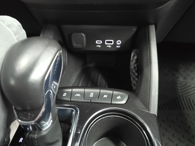 Vehicle image 21 of 22