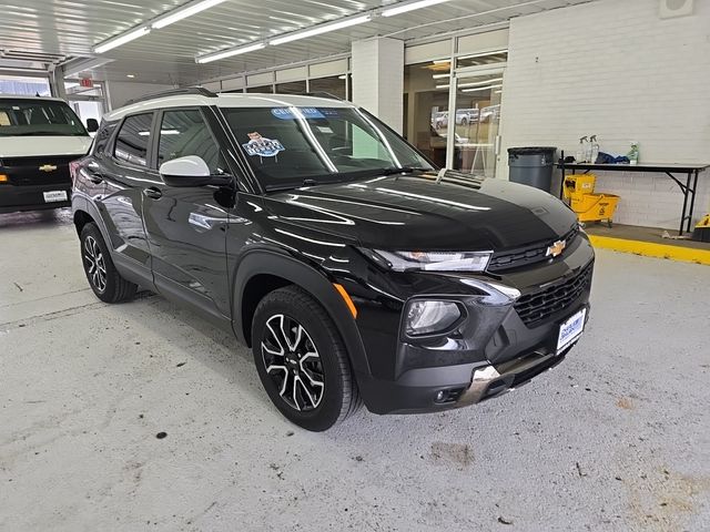 Vehicle image 4 of 22