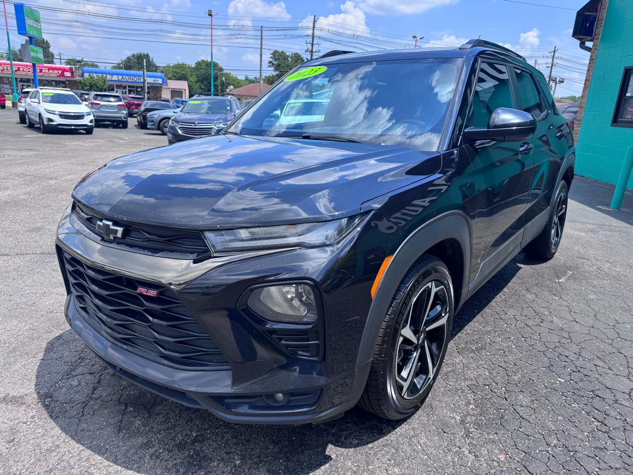 2023 Chevrolet Trailblazer RS Image 1 of 33