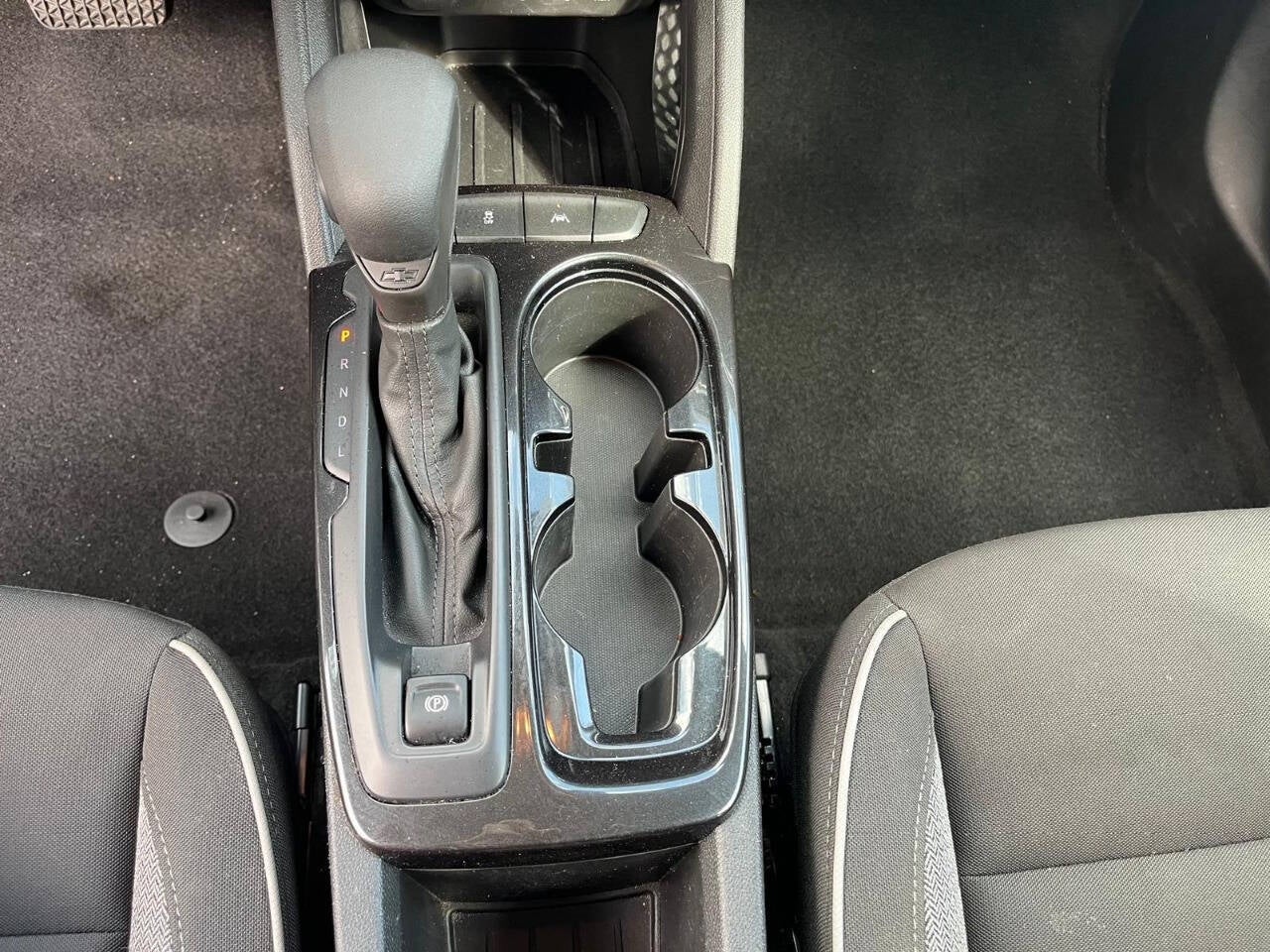 Vehicle image 17 of 45