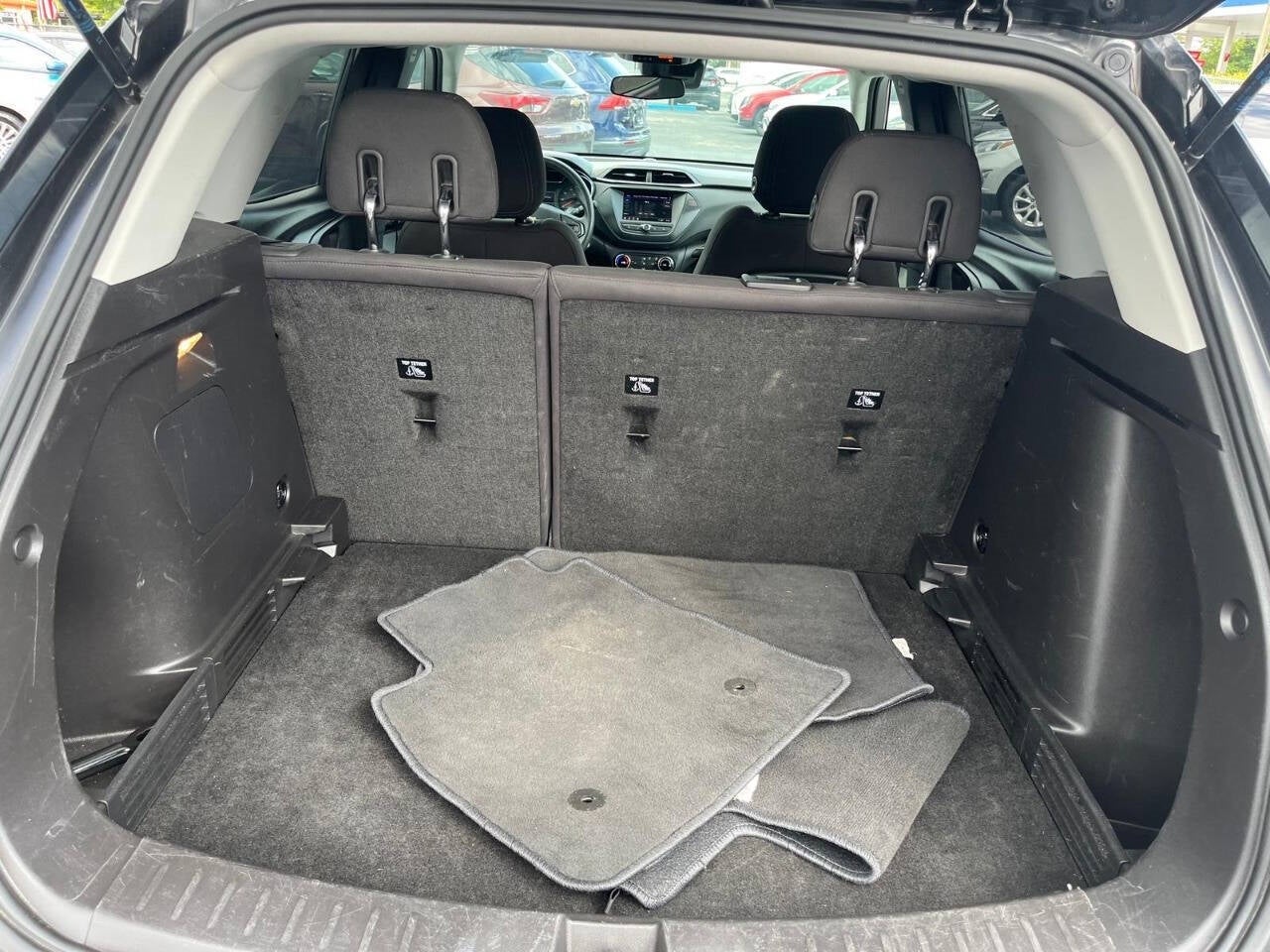 Vehicle image 23 of 45