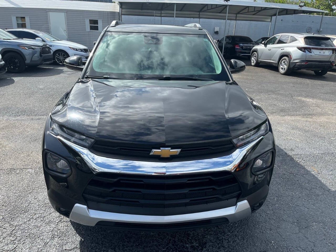 Vehicle image 4 of 45