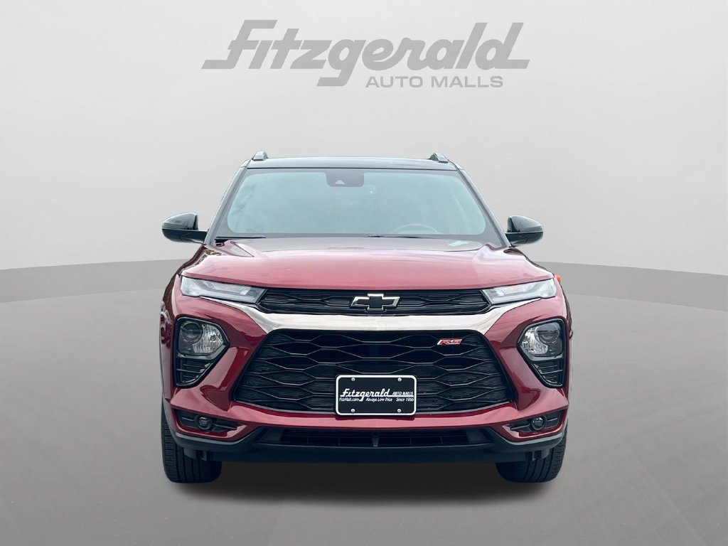 2023 Chevrolet Trailblazer RS Image 2 of 32