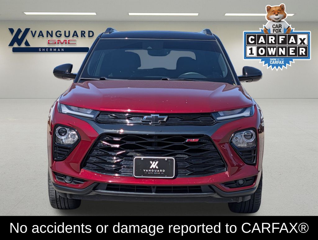 2023 Chevrolet Trailblazer RS Image 2 of 38