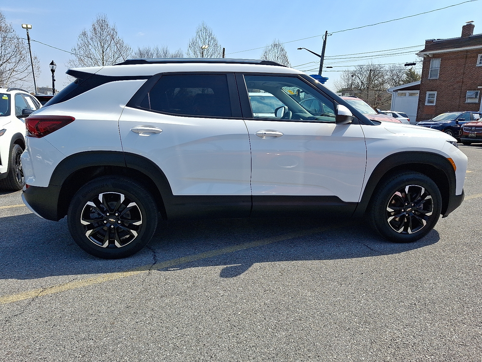 2023 Chevrolet Trailblazer LT Image 3 of 30