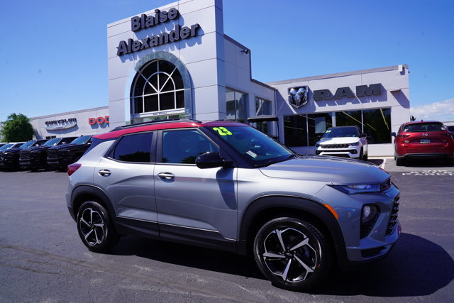 2023 Chevrolet Trailblazer RS Image 2 of 32