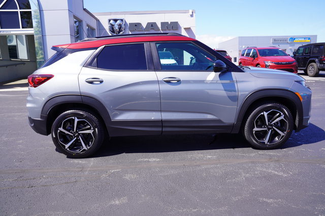2023 Chevrolet Trailblazer RS Image 3 of 32