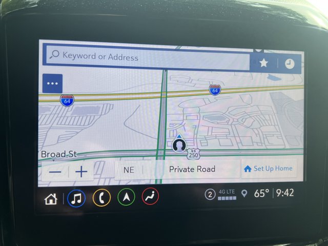 Vehicle image 23 of 36