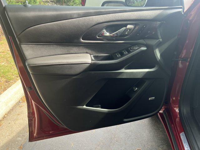 Vehicle image 13 of 36