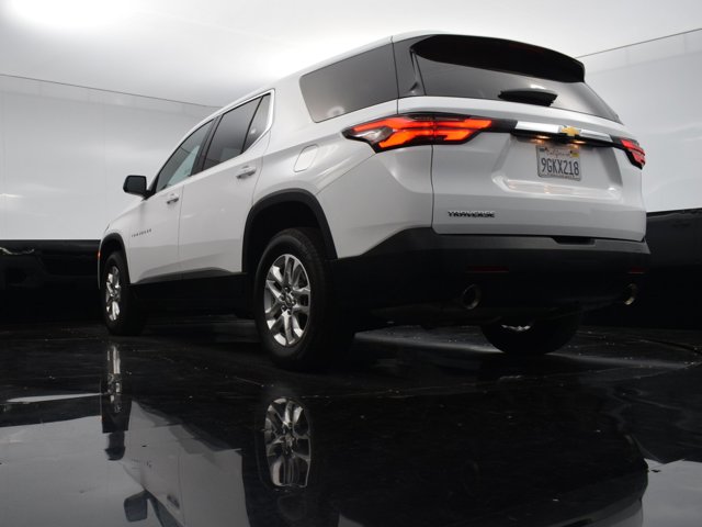 Vehicle image 20 of 42