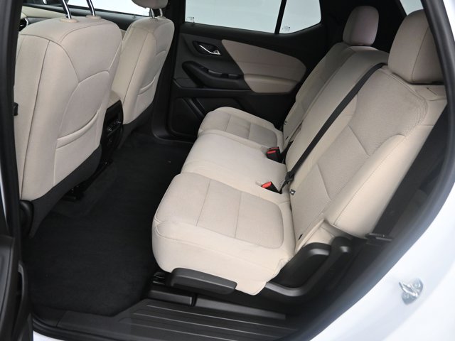Vehicle image 36 of 42