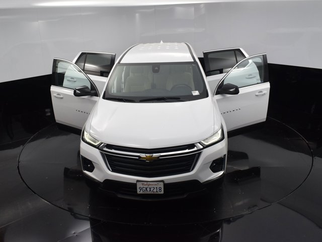 Vehicle image 6 of 42