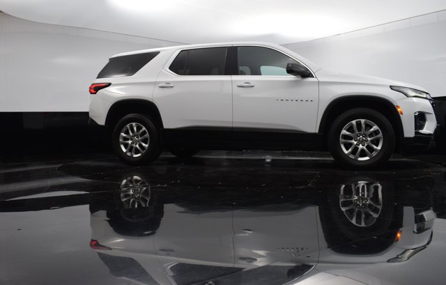 Vehicle image 14 of 42