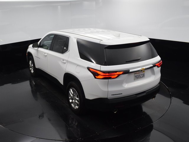 Vehicle image 29 of 42
