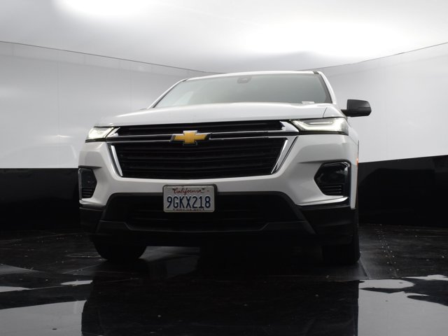 Vehicle image 4 of 42