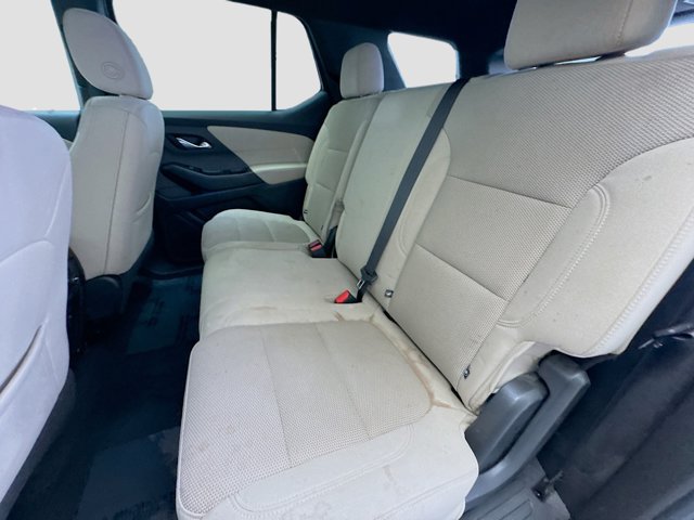 Vehicle image 15 of 20