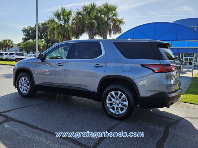 Vehicle image 6 of 23